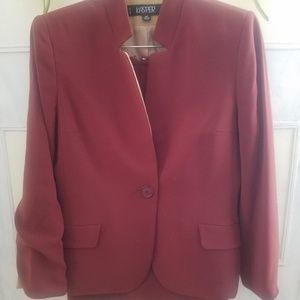 Womens's Business Skirt Suit